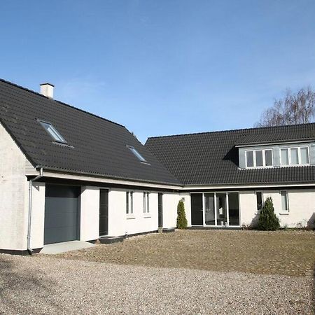 Stenbrogard Harlev  Bagian luar foto